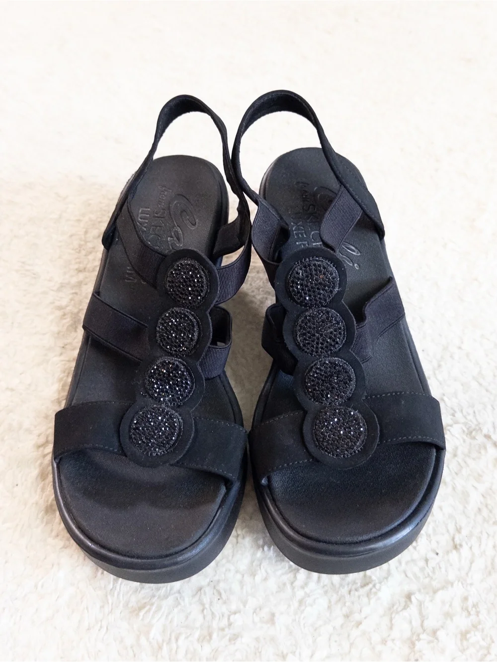 Cali Skechers Luxe Foam Black Rhinestone Strappy Wedge Sandals Women’s - Picture 3 of 9